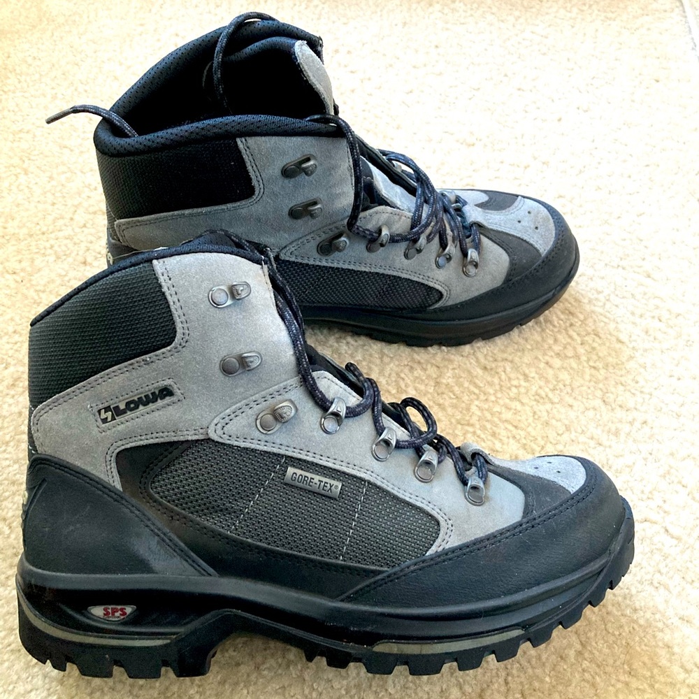Lowa Renegade GTX Snow Boots Grey, Size men’s 10.5